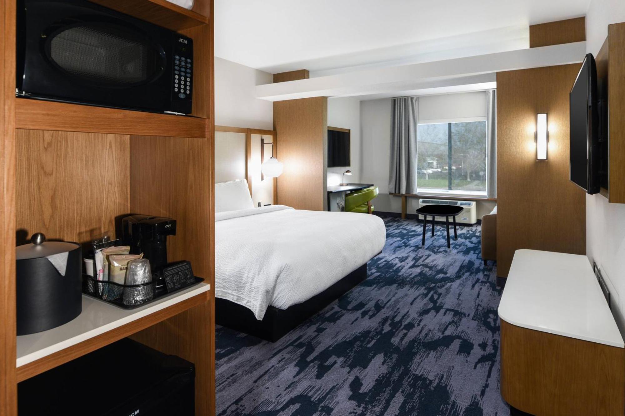 Fairfield Inn & Suites Ontario Ранчо Кукамонга Екстериор снимка