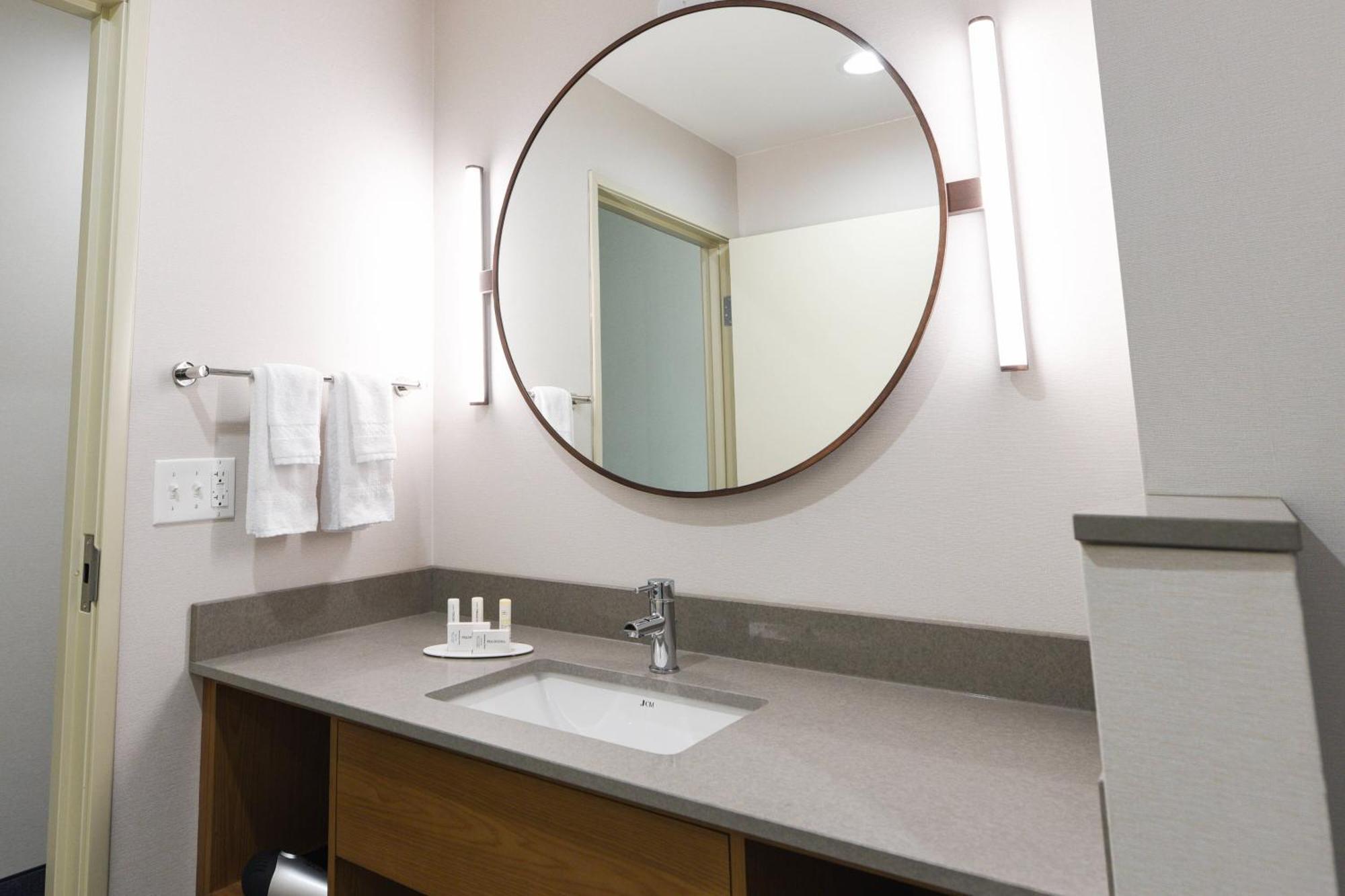 Fairfield Inn & Suites Ontario Ранчо Кукамонга Екстериор снимка