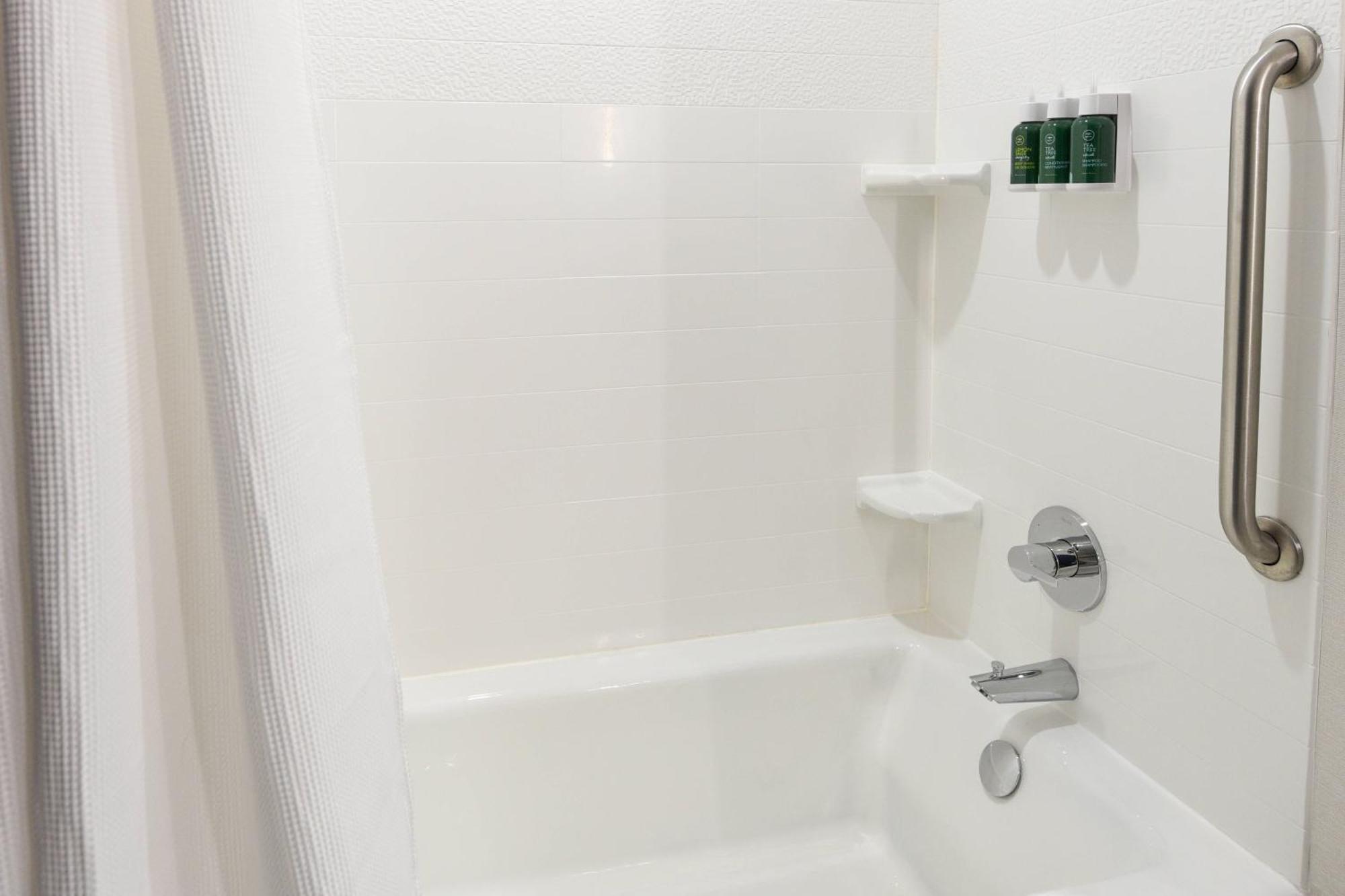 Fairfield Inn & Suites Ontario Ранчо Кукамонга Екстериор снимка
