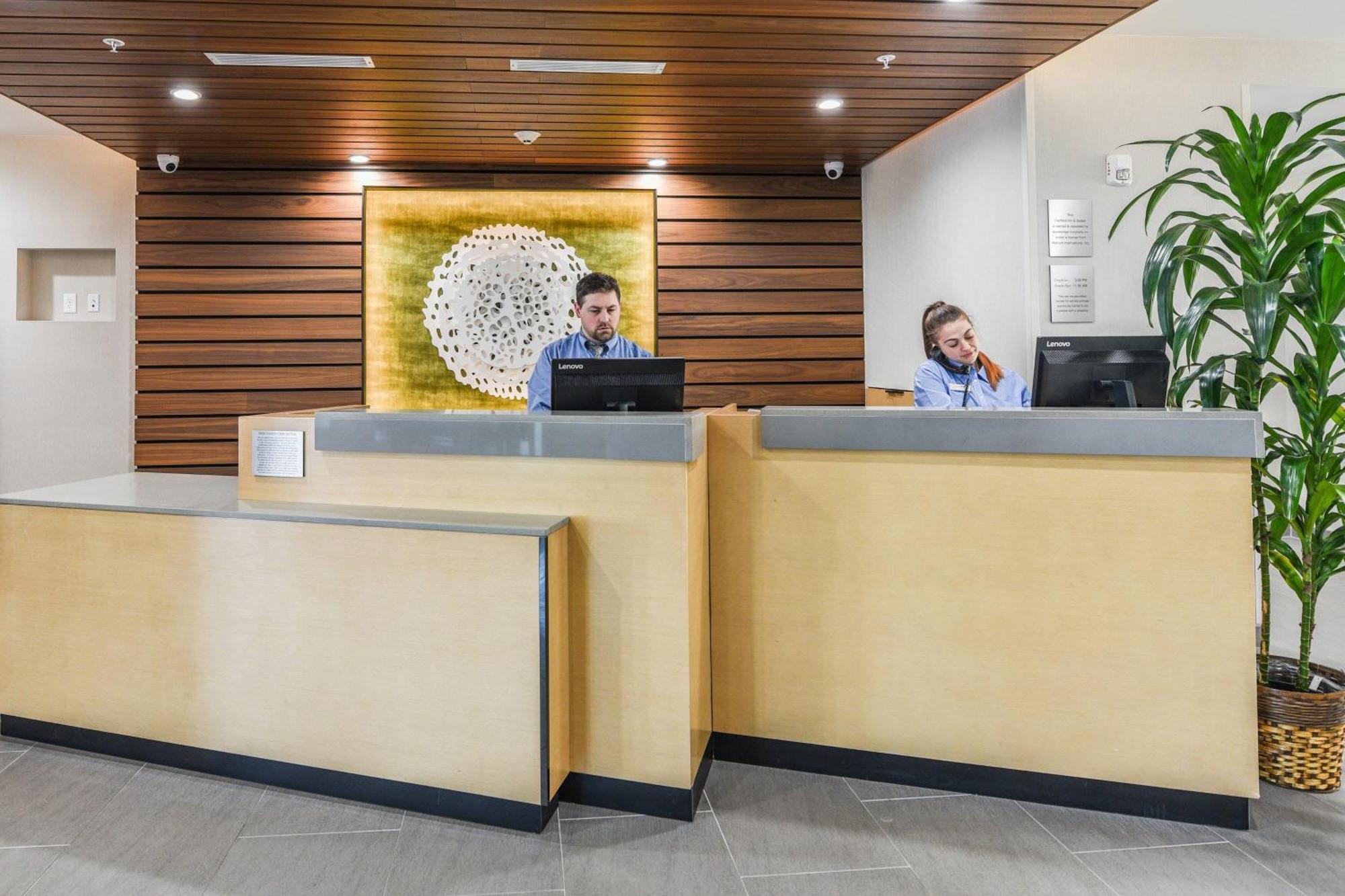 Fairfield Inn & Suites Ontario Ранчо Кукамонга Екстериор снимка